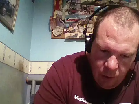 Snapshot of thickdick12331 chatting on 21, 10, 2025 thickdick12331 online show from 21, 10, 2025