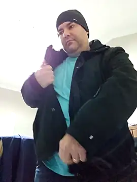 Andrew1900529 online show from 4, 12, 2025