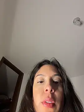 Snapshot of kamivolkano chatting on 24, 10, 2025 kamivolkano online show from 24, 10, 2025