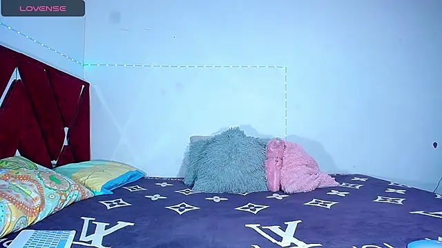 DanisaBrown online show from 7, 12, 2024