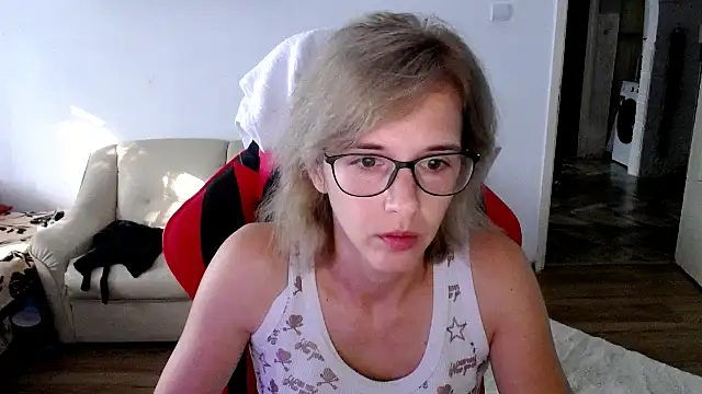 SexxyLety online show from 10, 9, 2025