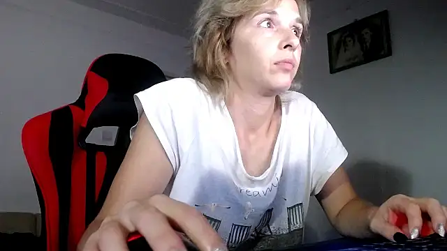 SexxyLety online show from 15, 9, 2025