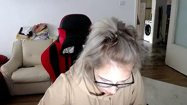 SexxyLety online show from 2, 10, 2025