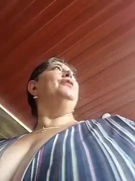 Snapshot of emma_tour chatting on 1, 1, 2025 emma tour online show from 1, 1, 2025