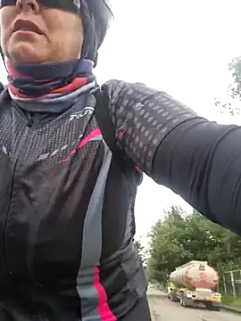 Snapshot of emma_tour chatting on 12, 2, 2025 emma tour online show from 12, 2, 2025