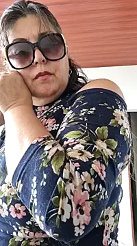 Snapshot of emma_tour chatting on 17, 2, 2025 emma tour online show from 17, 2, 2025