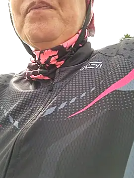 Snapshot of emma_tour chatting on 12, 3, 2025 emma tour online show from 12, 3, 2025