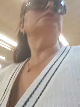 Snapshot of emma_tour chatting on 19, 3, 2025 emma tour online show from 19, 3, 2025