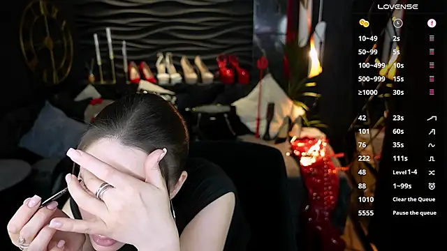 Snapshot of MistressDarsy chatting on 1, 6, 2026 MistressDarsy online show from 1, 6, 2026