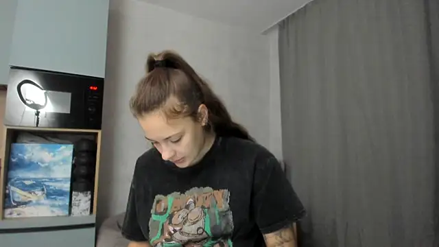 why again me online show from 21, 9, 2025