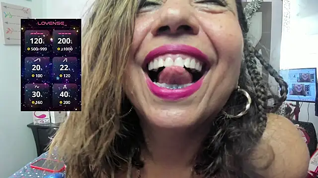 Snapshot of matureluna chatting on 3, 3, 2025 matureluna online show from 3, 3, 2025