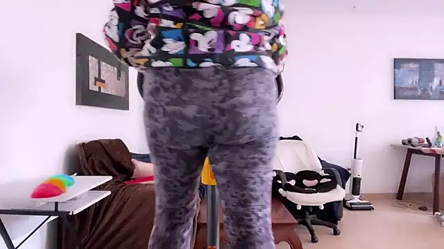 kisicaxx online show from 7, 1, 2026