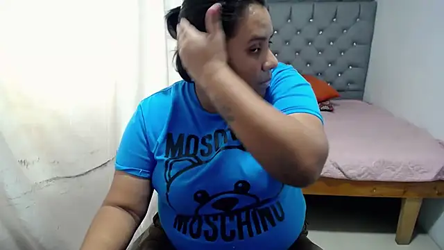 Snapshot of hotlesby4uxxx chatting on 9, 1, 2025 hotlesby4uxxx online show from 9, 1, 2025