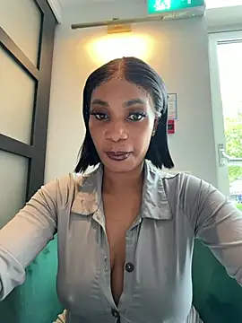 Snapshot of __Nessa__ chatting on 20, 6, 2026 Nessa online show from 20, 6, 2026