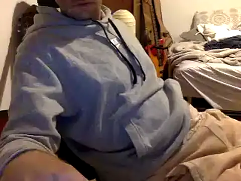 Snapshot of BADGUY2021 chatting on 27, 12, 2024 BADGUY2021 online show from 27, 12, 2024