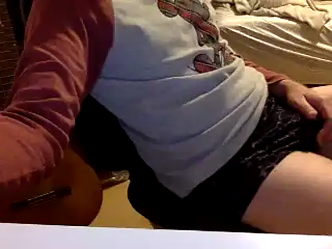 Snapshot of BADGUY2021 chatting on 13, 1, 2025 BADGUY2021 online show from 13, 1, 2025