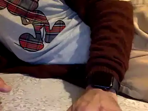 Snapshot of BADGUY2021 chatting on 11, 2, 2025 BADGUY2021 online show from 11, 2, 2025