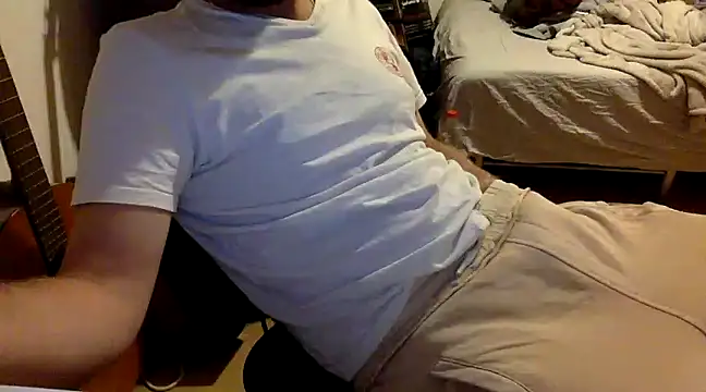 Snapshot of BADGUY2021 chatting on 18, 3, 2025 BADGUY2021 online show from 18, 3, 2025