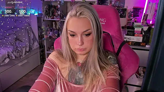 ChloeKohaku online show from 1, 11, 2025