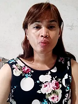 QueenSoreal online show from 9, 9, 2025