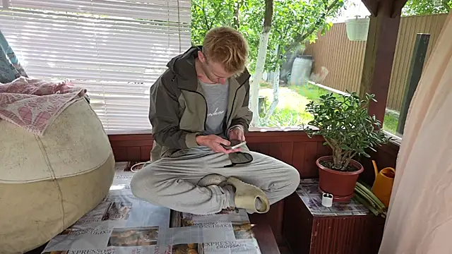 Snapshot of Vuitton chatting on 29, 5, 2026 Vuitton online show from 29, 5, 2026