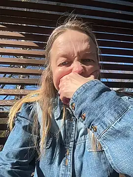 Snapshot of Susanel chatting on 20, 3, 2025 Susanel online show from 20, 3, 2025