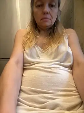 Snapshot of Susanel chatting on 27, 10, 2025 Susanel online show from 27, 10, 2025