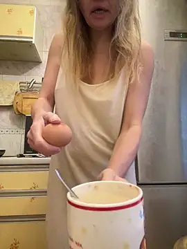 Snapshot of Susanel chatting on 16, 11, 2025 Susanel online show from 16, 11, 2025