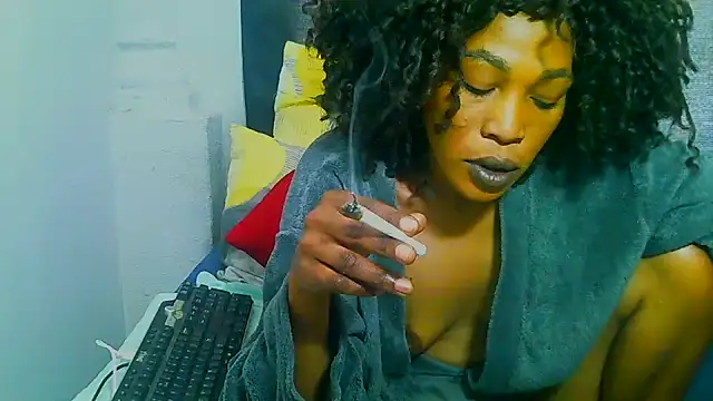 Snapshot of freaky_naughty chatting on 20, 10, 2025 freaky naughty online show from 20, 10, 2025