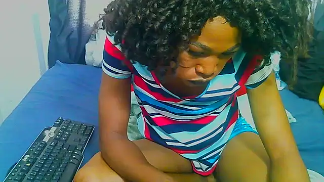 Snapshot of freaky_naughty chatting on 2, 11, 2025 freaky naughty online show from 2, 11, 2025