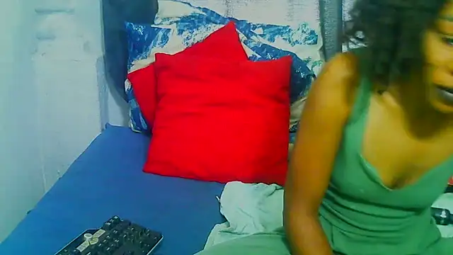 Snapshot of freaky_naughty chatting on 19, 11, 2025 freaky naughty online show from 19, 11, 2025