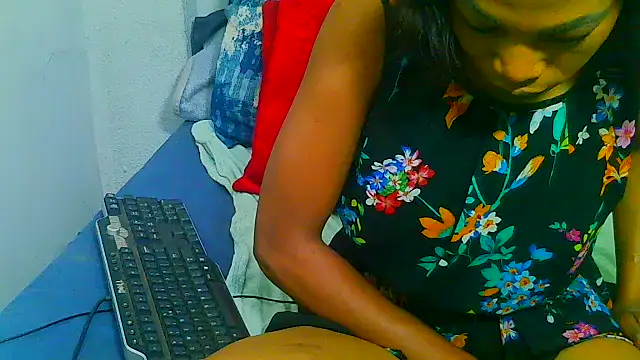 Snapshot of freaky_naughty chatting on 30, 11, 2025 freaky naughty online show from 30, 11, 2025