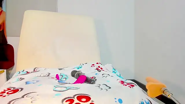 SQUIRTINGQUEEN11 online show from 4, 12, 2024