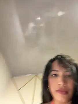 SQUIRTINGQUEEN11 online show from 11, 4, 2026