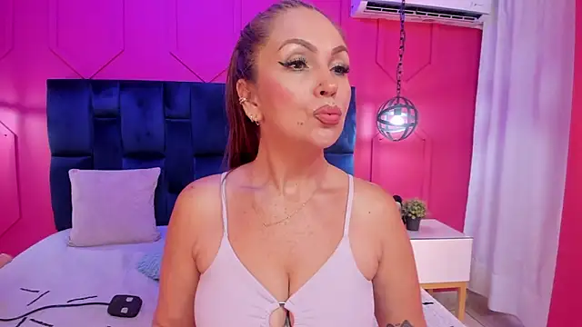 chantall1375 online show from 22, 10, 2025