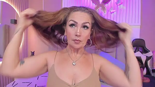 Snapshot of chantall1375 chatting on 10, 6, 2026 chantall1375 online show from 10, 6, 2026