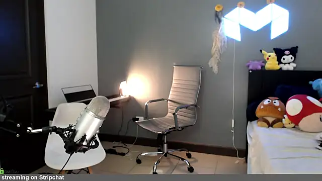 Snapshot of minarocket_ chatting on 30, 5, 2026 minarocket online show from 30, 5, 2026
