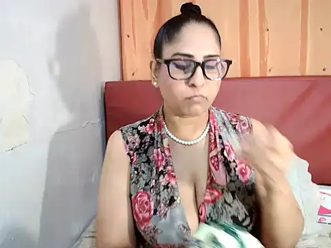 Snapshot of Indiankushy chatting on 18, 3, 2025 Indiankushy online show from 18, 3, 2025