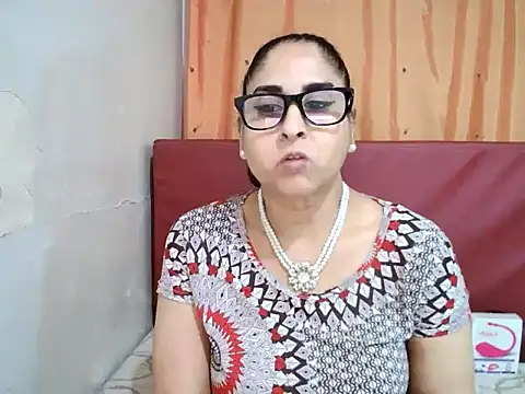 Snapshot of Indiankushy chatting on 7, 10, 2025 Indiankushy online show from 7, 10, 2025