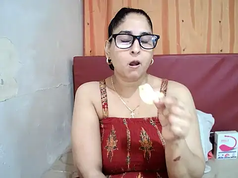 Snapshot of Indiankushy chatting on 5, 11, 2025 Indiankushy online show from 5, 11, 2025