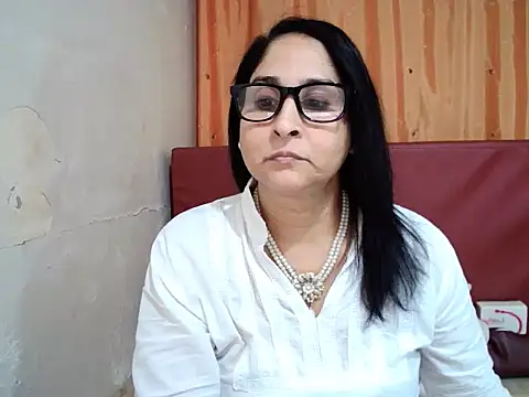 Snapshot of Indiankushy chatting on 10, 11, 2025 Indiankushy online show from 10, 11, 2025