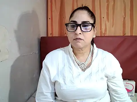Snapshot of Indiankushy chatting on 1, 12, 2025 Indiankushy online show from 1, 12, 2025