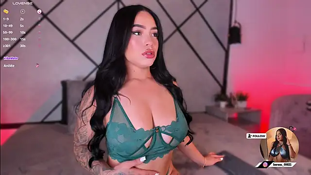 Snapshot of MaraMartine chatting on 19, 11, 2025 MaraMartine online show from 19, 11, 2025