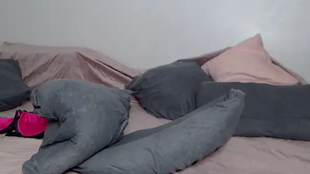 Cheresse online show from 7, 1, 2025