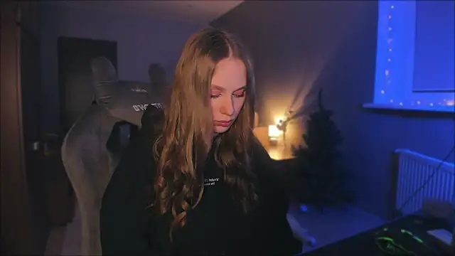 Snapshot of Rachel_Ro chatting on 16, 12, 2024 Rachel Ro online show from 16, 12, 2024