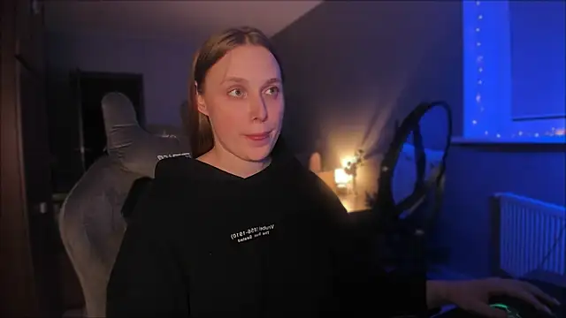 Snapshot of Rachel_Ro chatting on 16, 12, 2024 Rachel Ro online show from 16, 12, 2024