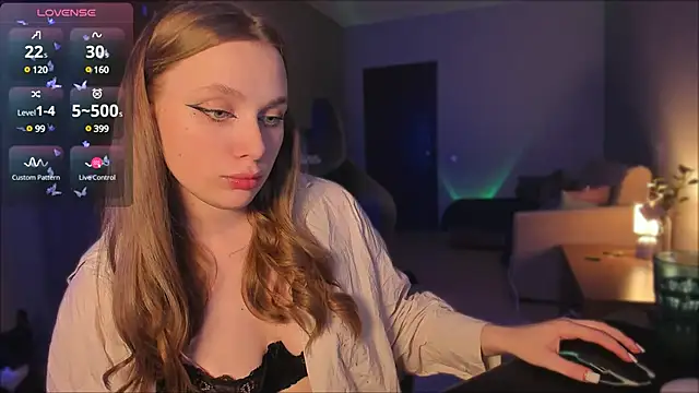 Snapshot of Rachel_Ro chatting on 20, 12, 2024 Rachel Ro online show from 20, 12, 2024