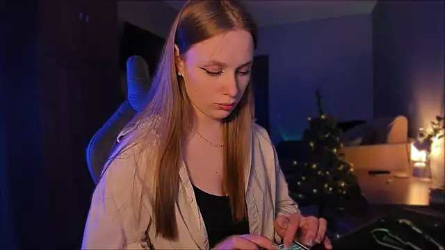 Snapshot of Rachel_Ro chatting on 27, 12, 2024 Rachel Ro online show from 27, 12, 2024