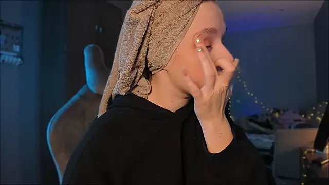 Snapshot of Rachel_Ro chatting on 21, 1, 2025 Rachel Ro online show from 21, 1, 2025