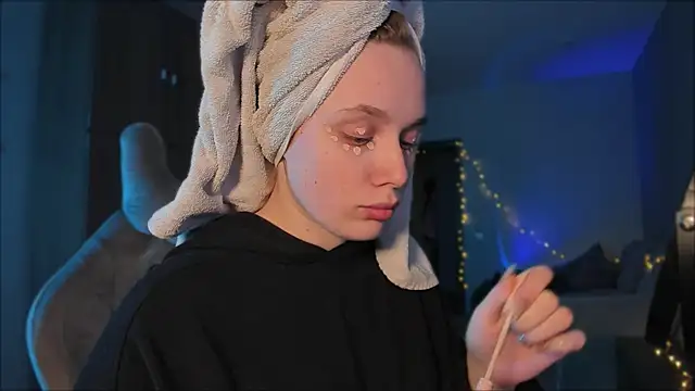 Snapshot of Rachel_Ro chatting on 22, 1, 2025 Rachel Ro online show from 22, 1, 2025